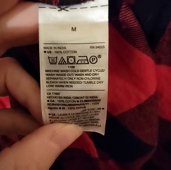 Old Navy Buffalo check flannel shirt *399.16 - Picture 4 of 4